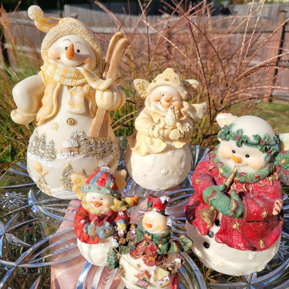 Snowman Family (5) ~ Adorable! ~ Christmas ~ Winter ~ Cute Carrot Noses! - Picture 5 of 16